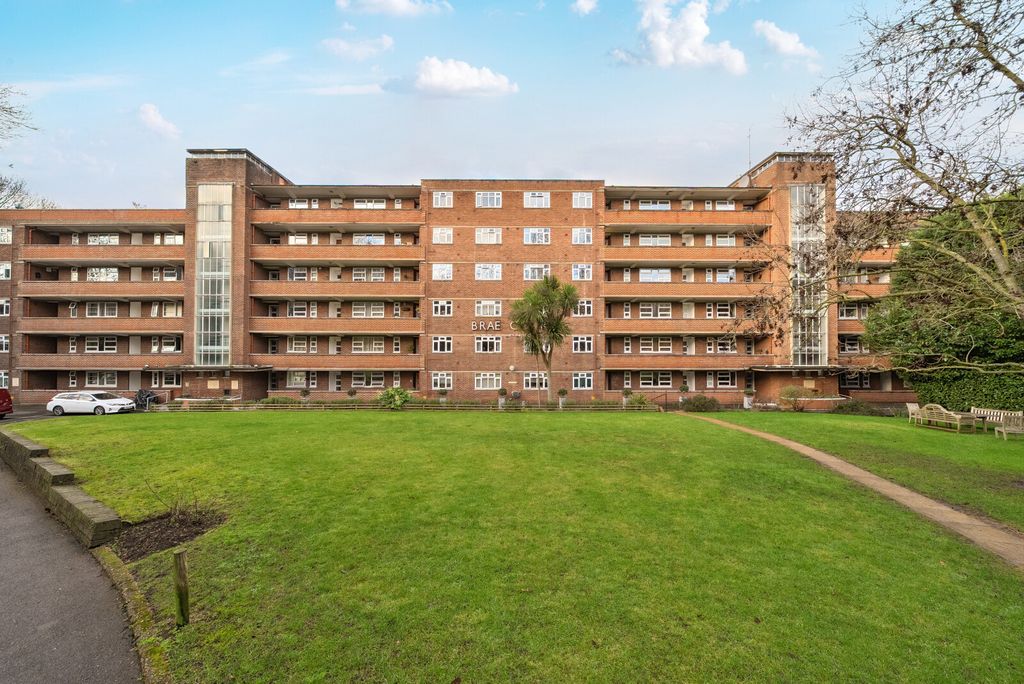 Property photo 1 of 17 Exterior