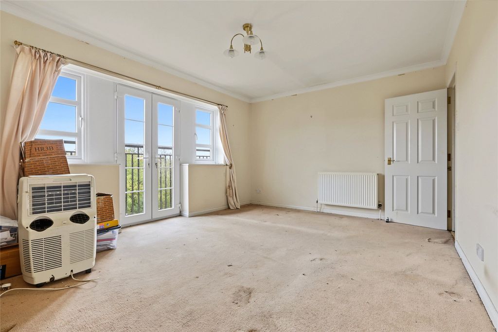 Property photo 3 of 17 Picture No. 18