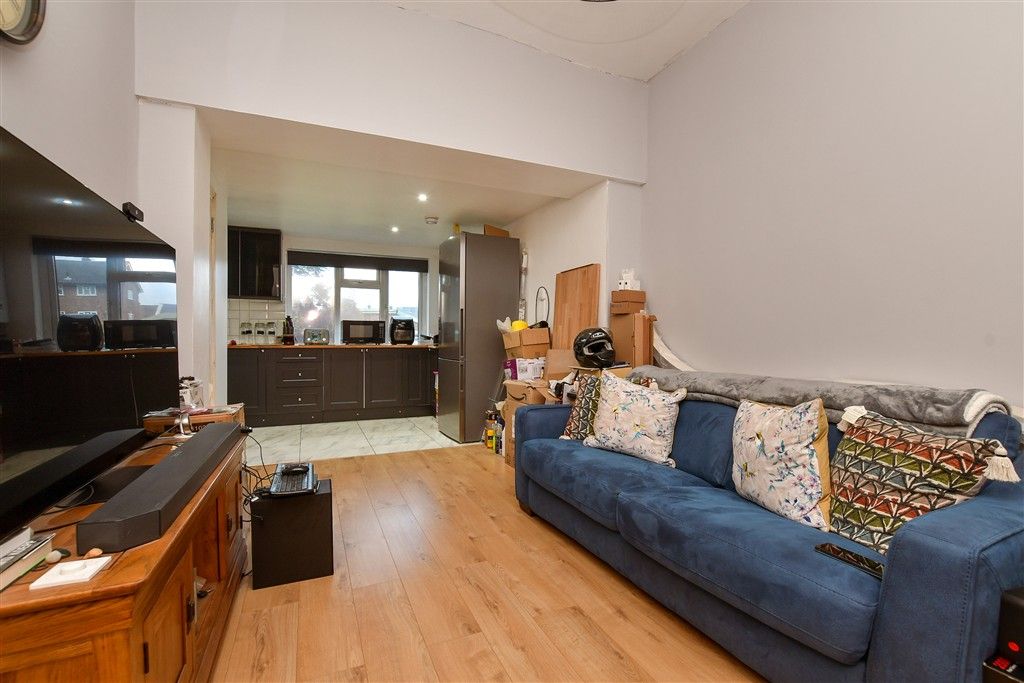 Property photo 2 of 7 Lounge / Kitchen / Diner