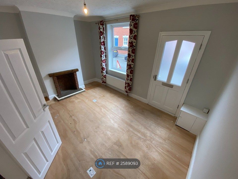 Property photo 2 of 23