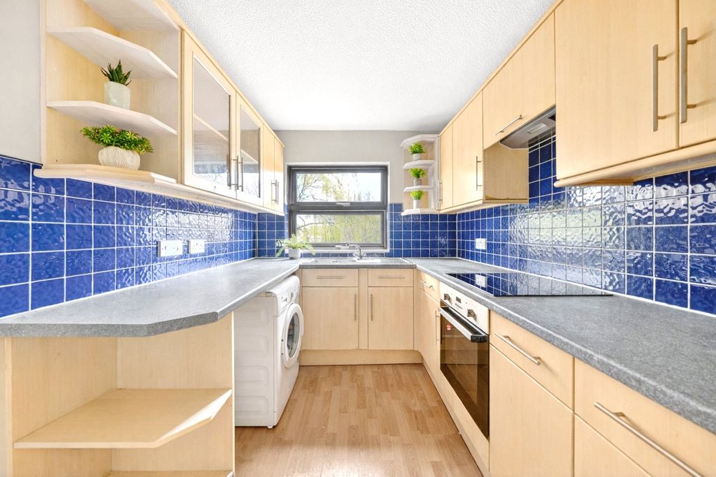 Property photo 3 of 16 Picture No. 07