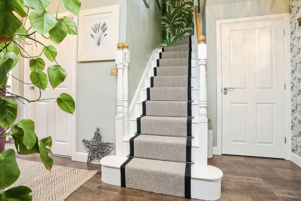 Property photo 2 of 20 P09c2379