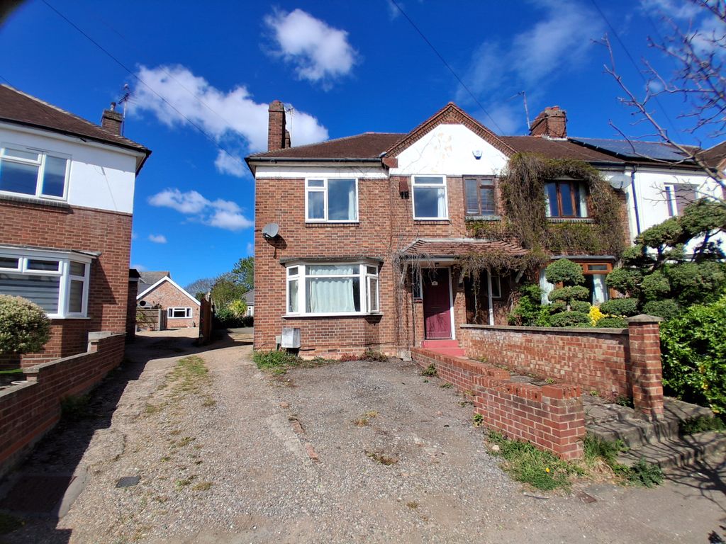 Property photo 1 of 10 Front