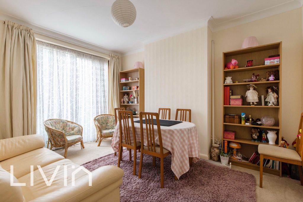 Property photo 3 of 14 025A1149