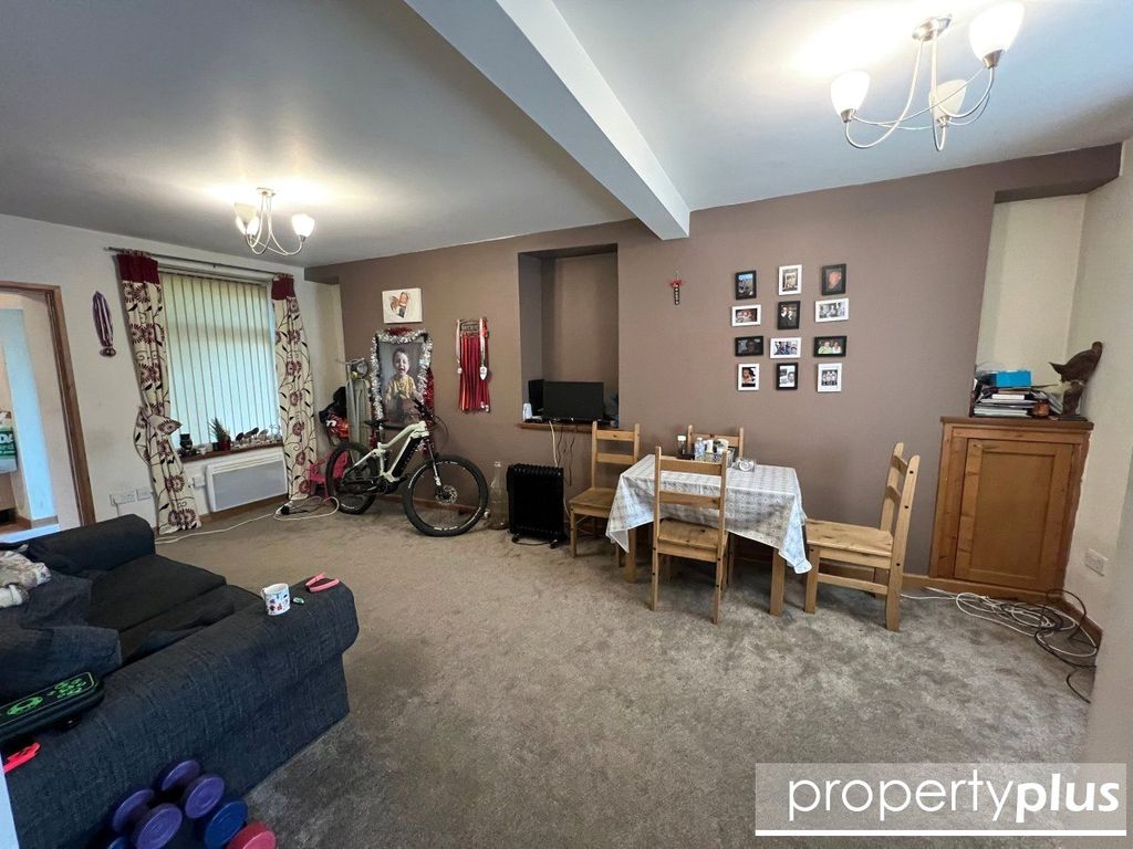 Property photo 2 of 8 Picture No. 03