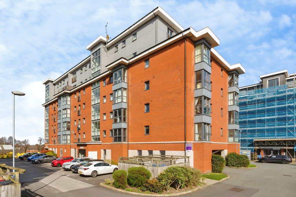 Property photo 1 of 15