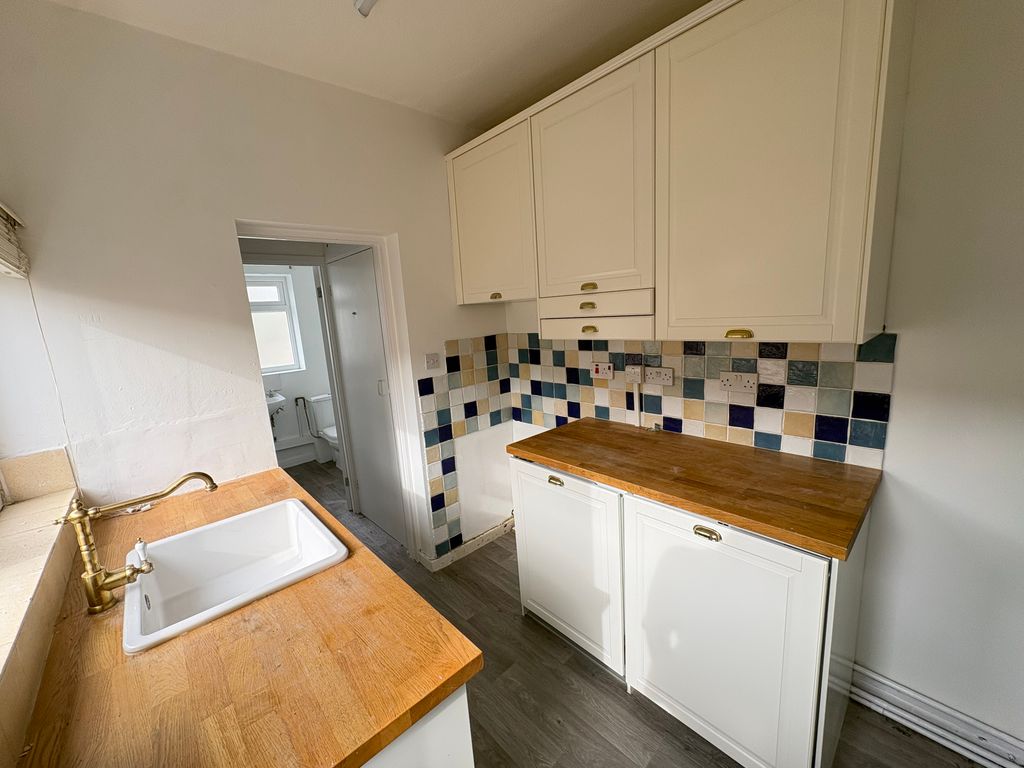 Property photo 3 of 13 Image