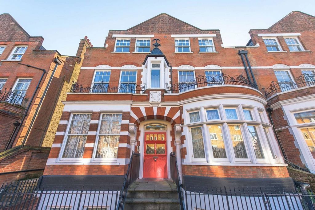 Property photo 1 of 11