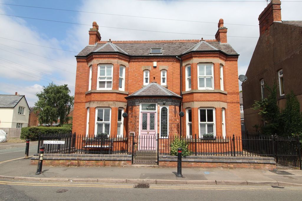 Property photo 1 of 22