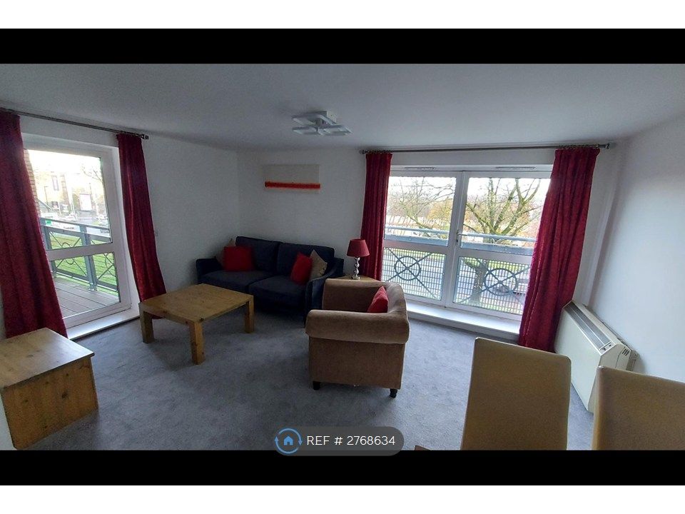 Property photo 2 of 14