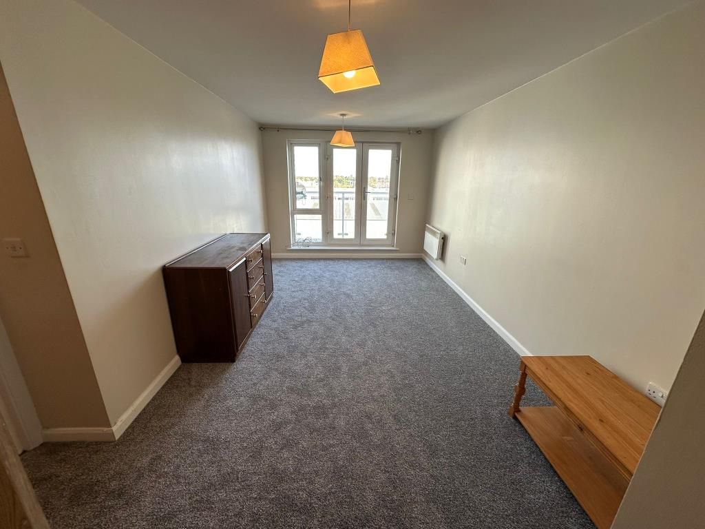 Property photo 3 of 8 Reception Room