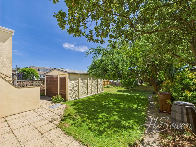 Property photo 3 of 13 Photo 4