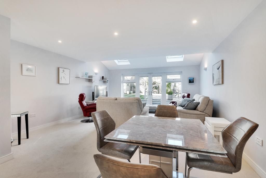 Property photo 2 of 17 Photo 2