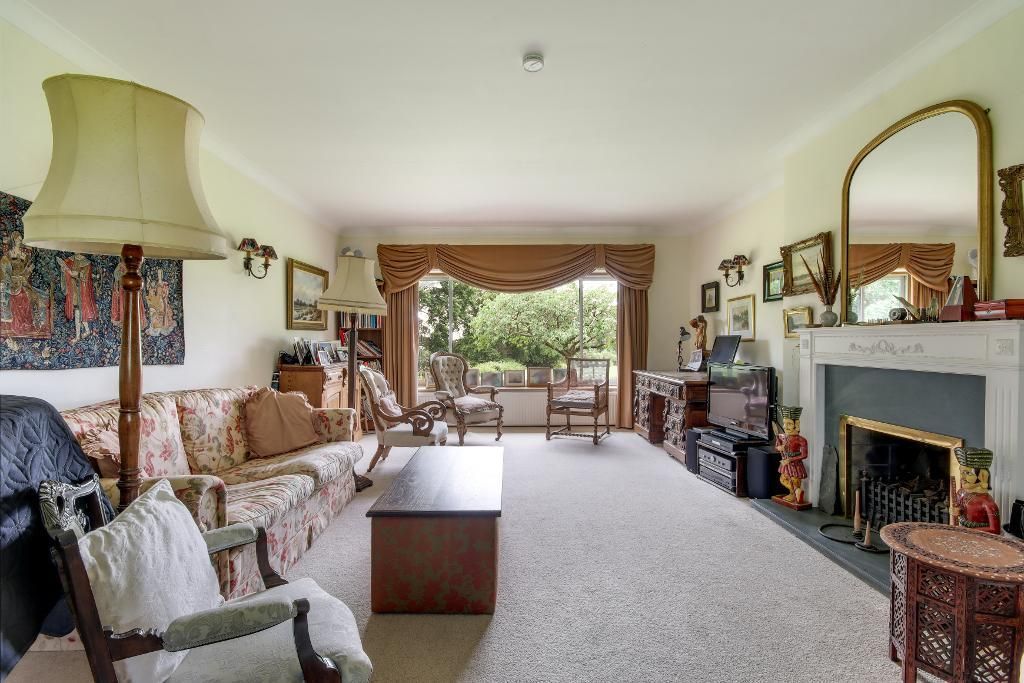 Property photo 2 of 18