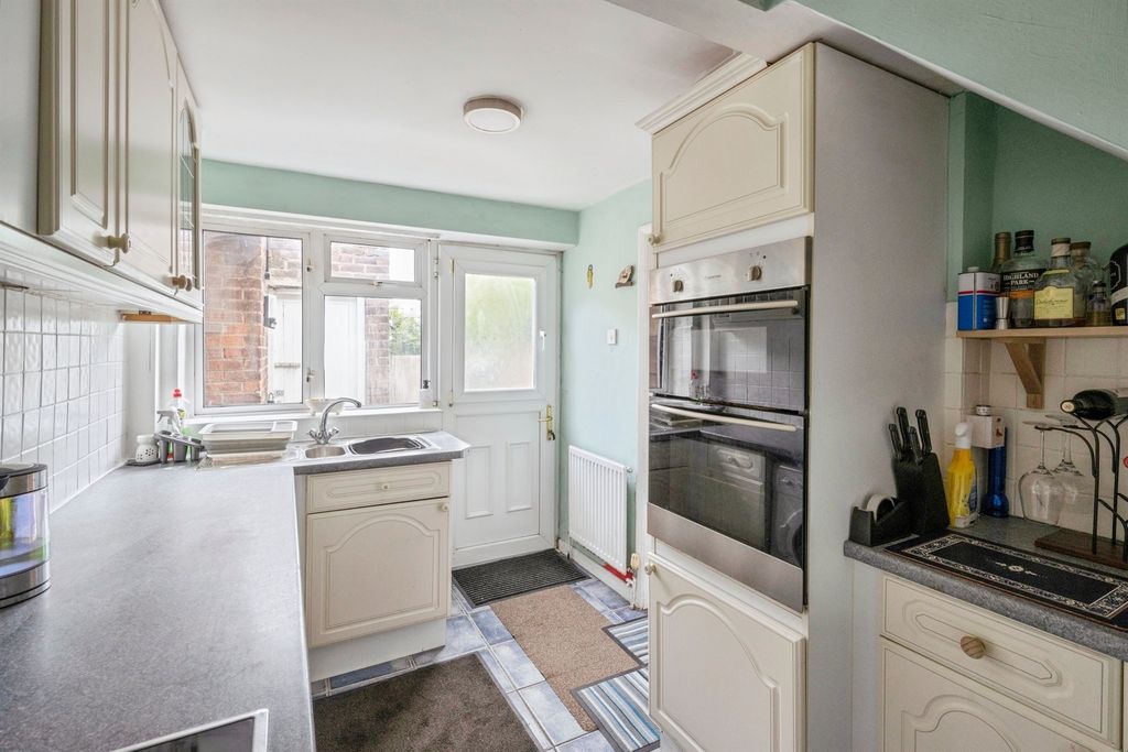 Property photo 3 of 19