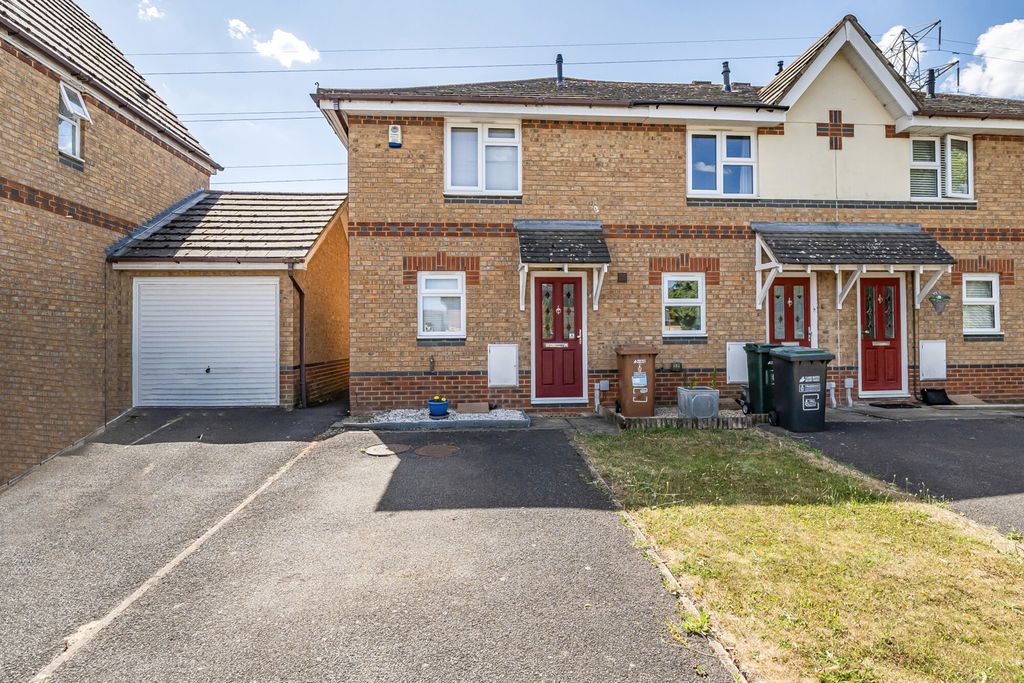 Property photo 1 of 20 1321189-20-686Fea...
