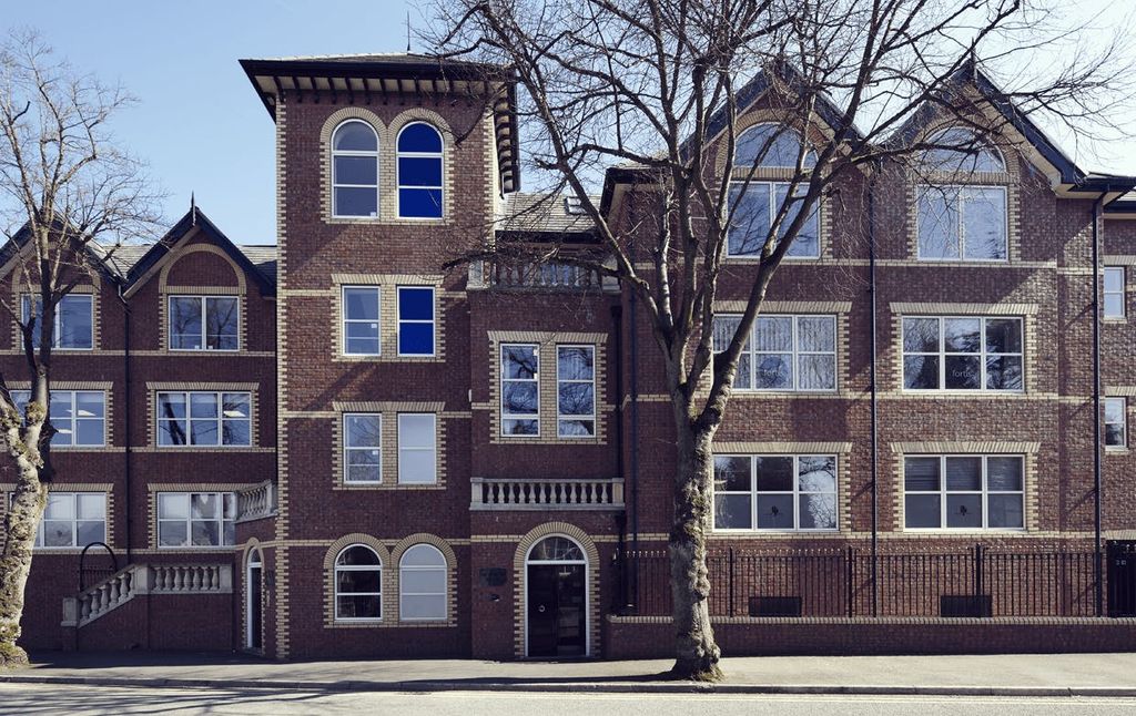 Property photo 2 of 12 Image 1