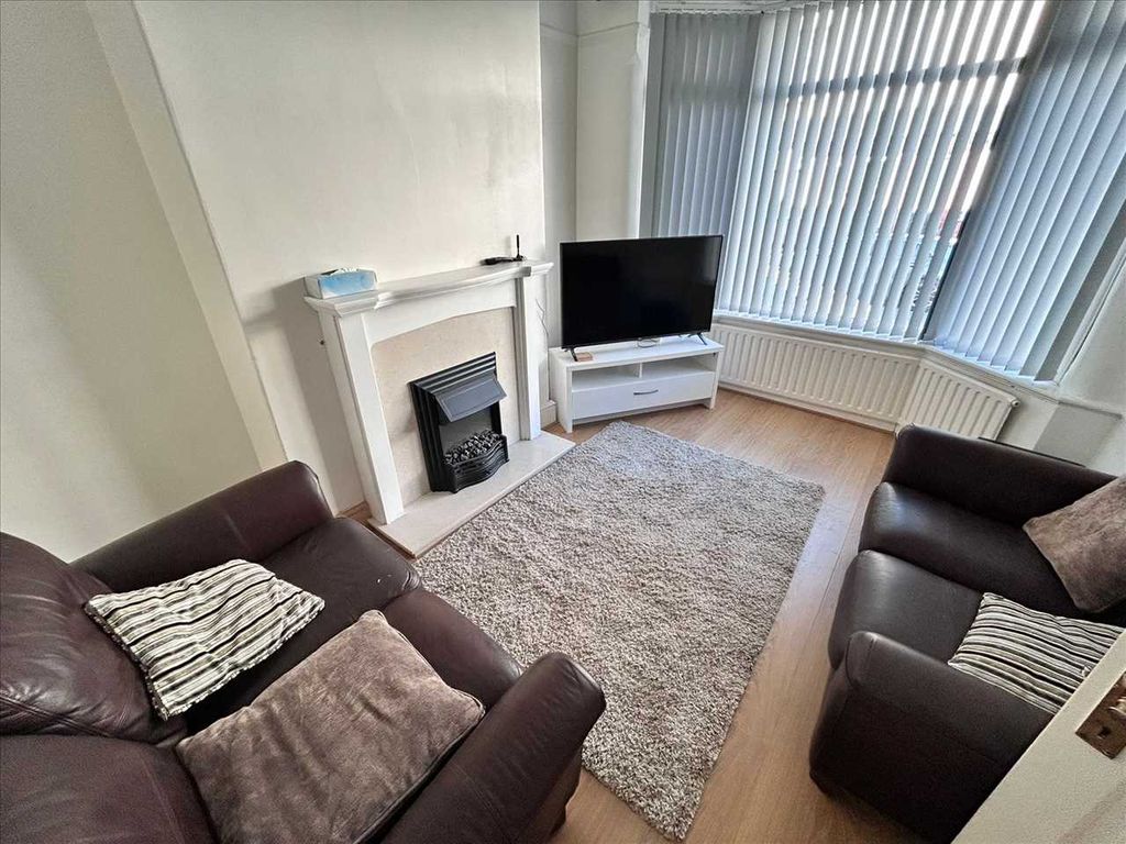 Property photo 3 of 14