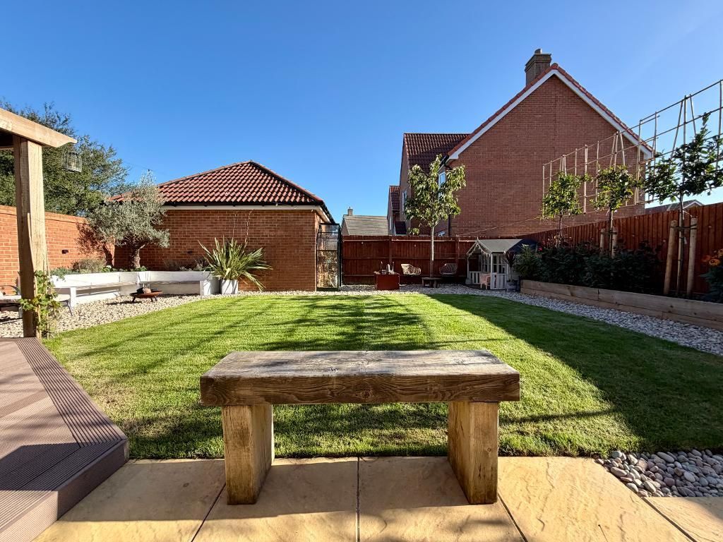 Property photo 3 of 34