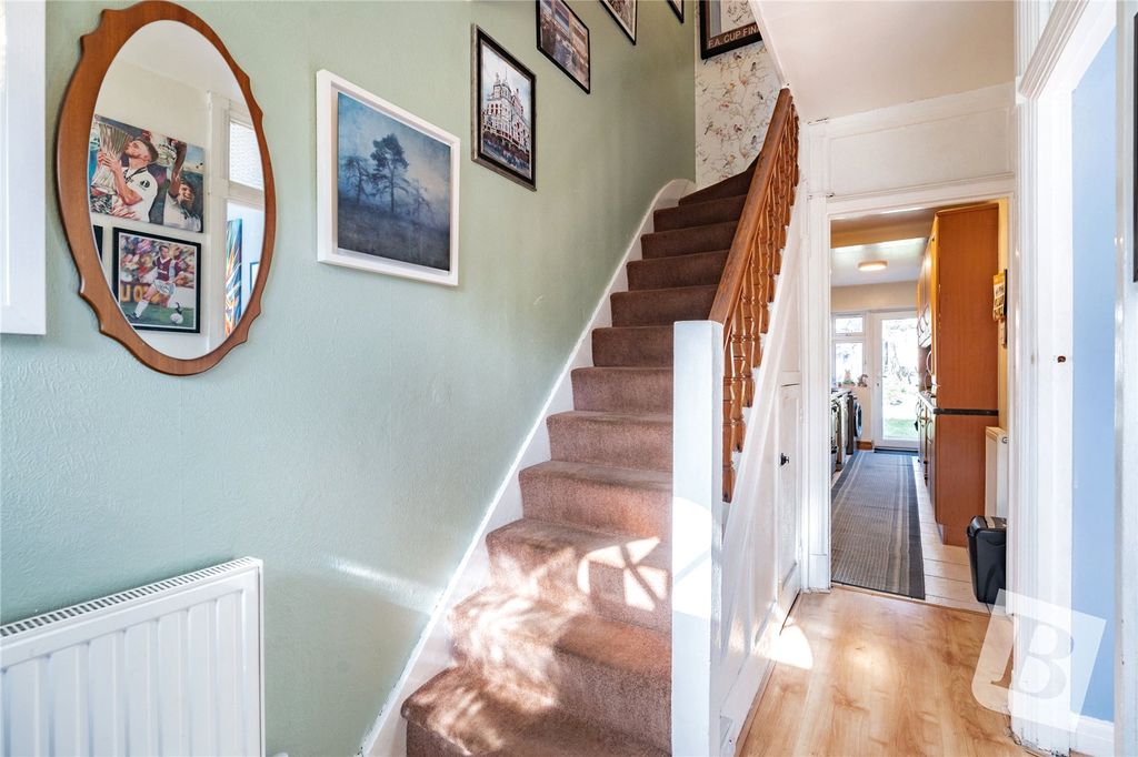 Property photo 2 of 18 Picture No. 15