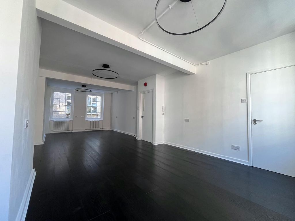 Property photo 2 of 5 56 Greek St 5.Jpeg