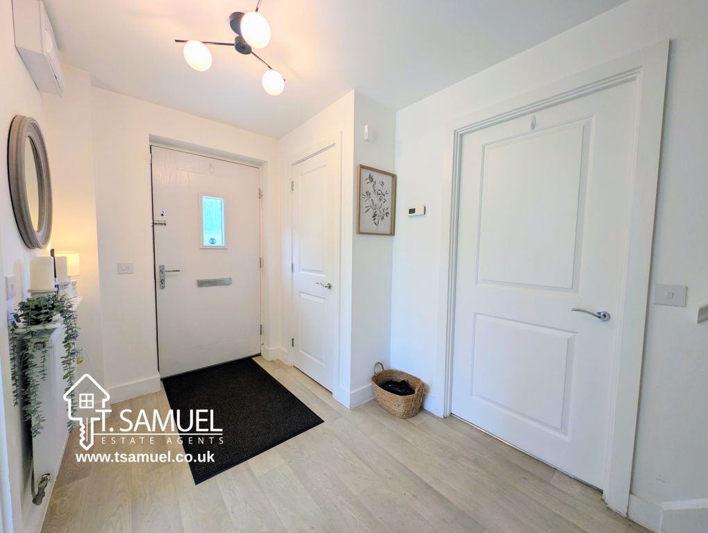 Property photo 2 of 30 Hallway