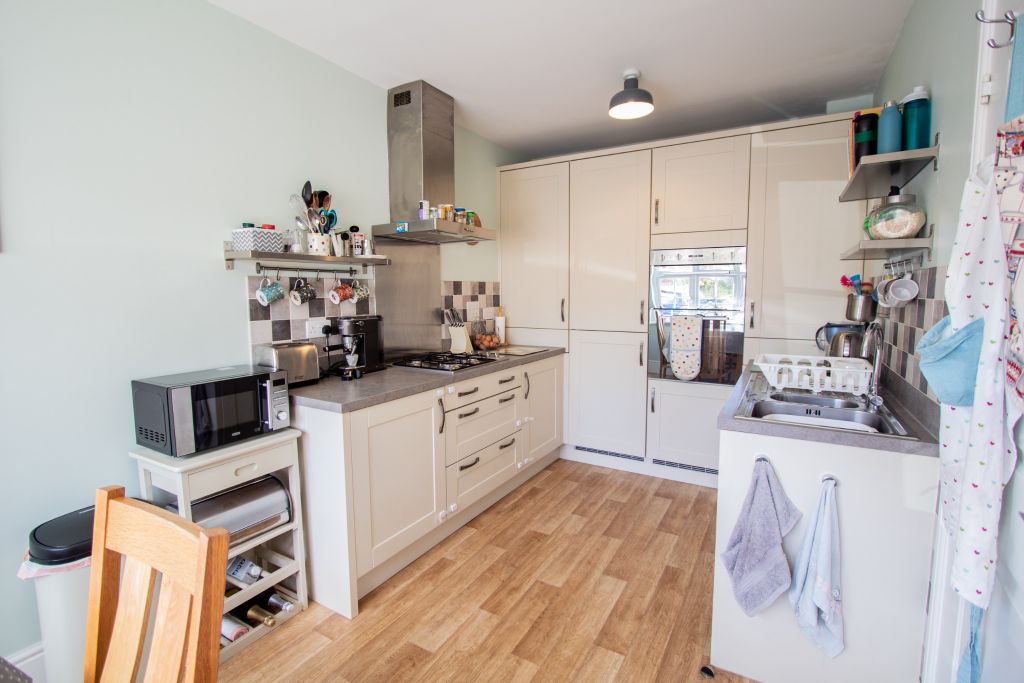 Property photo 3 of 16 Kitchen/Dining Room