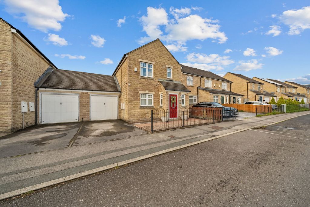 Property photo 1 of 24