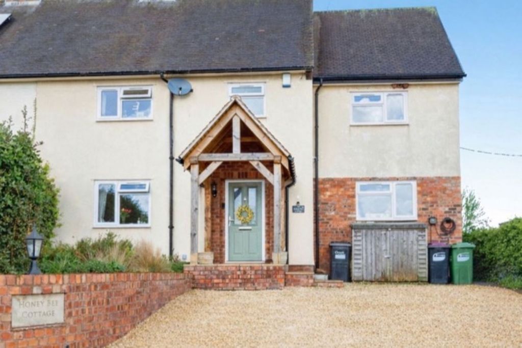 Property photo 1 of 18