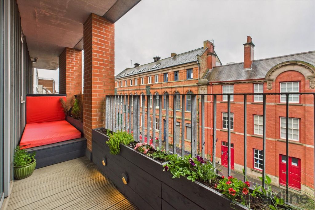 Property photo 2 of 20 Balcony