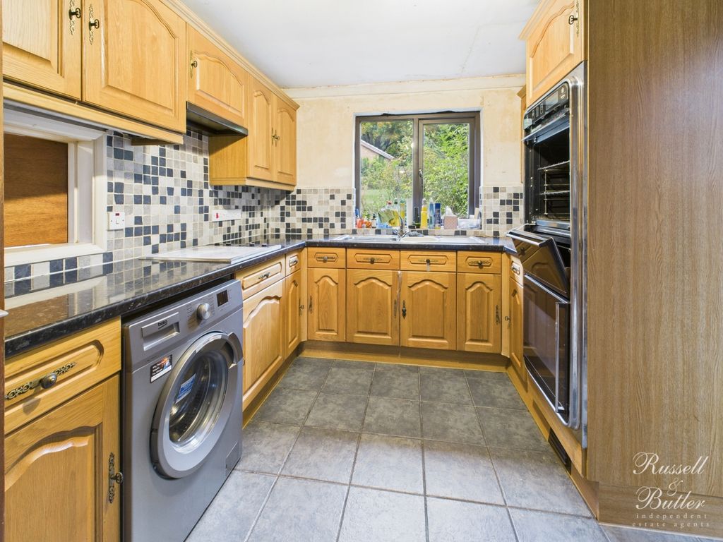 Property photo 3 of 15 Cam02127G0-Pr0352-Still001