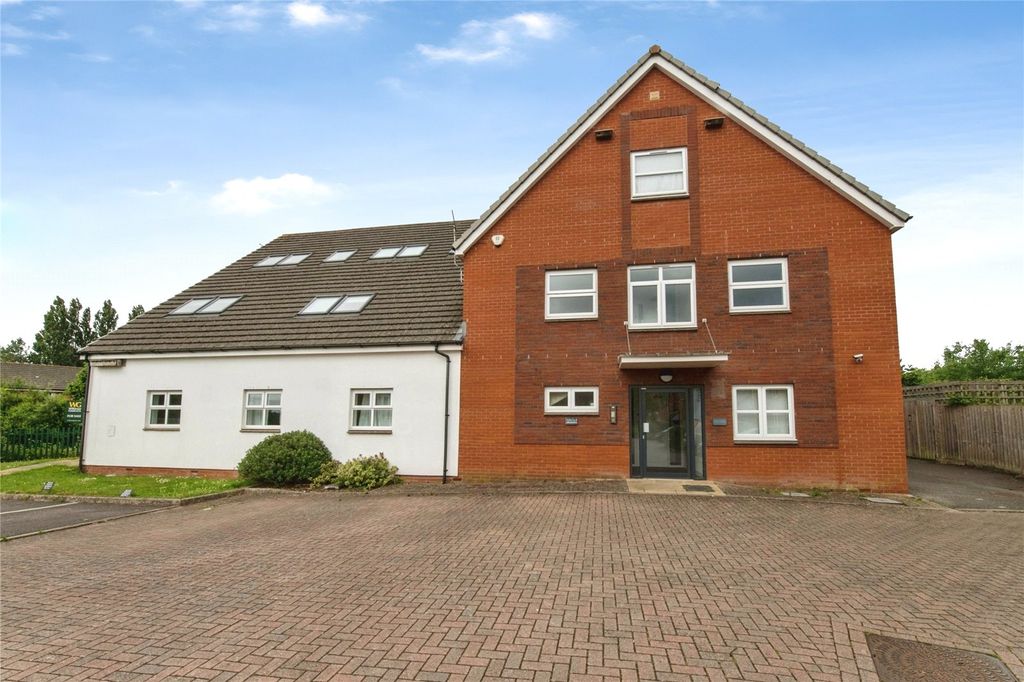 Property photo 1 of 14 Picture No. 04