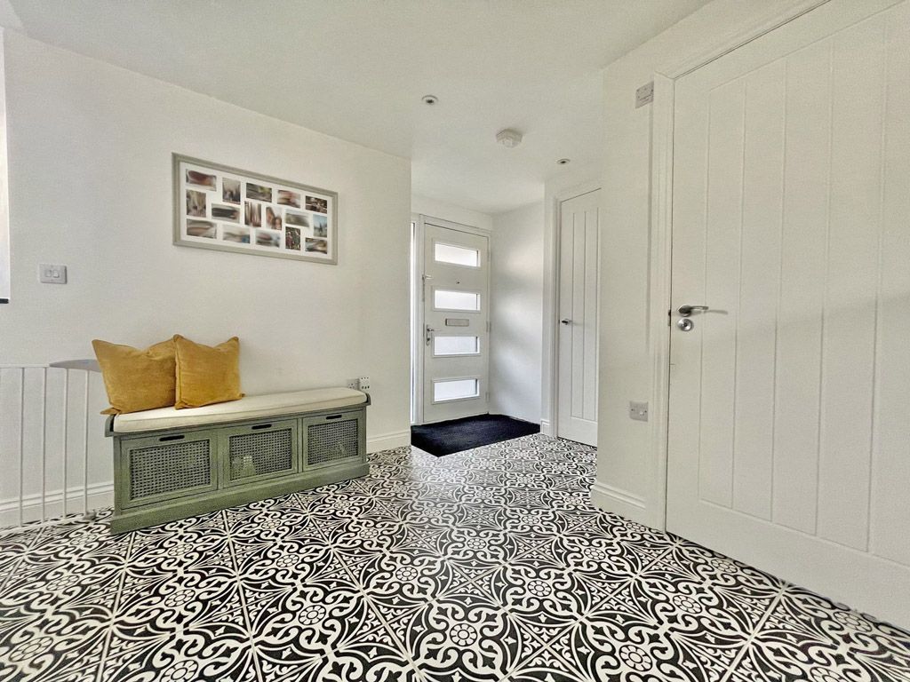 Property photo 3 of 13 Photo 3