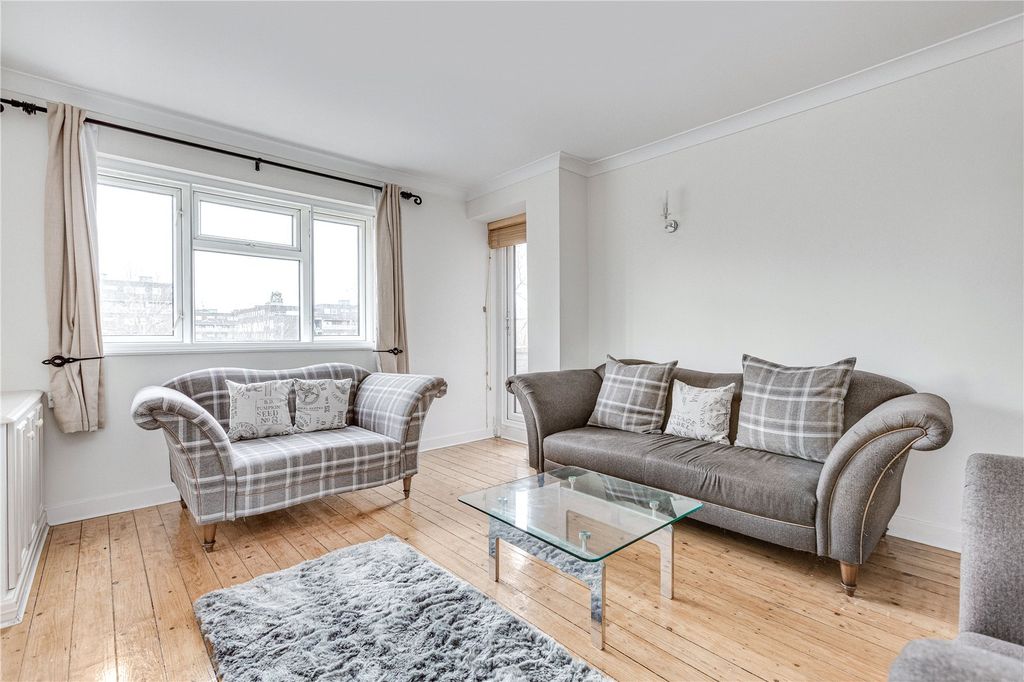 Property photo 2 of 9