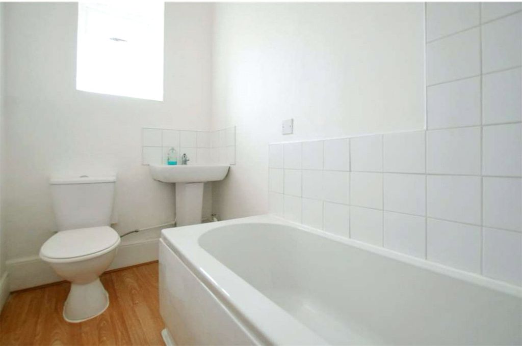 Property photo 3 of 6 Picture No. 02