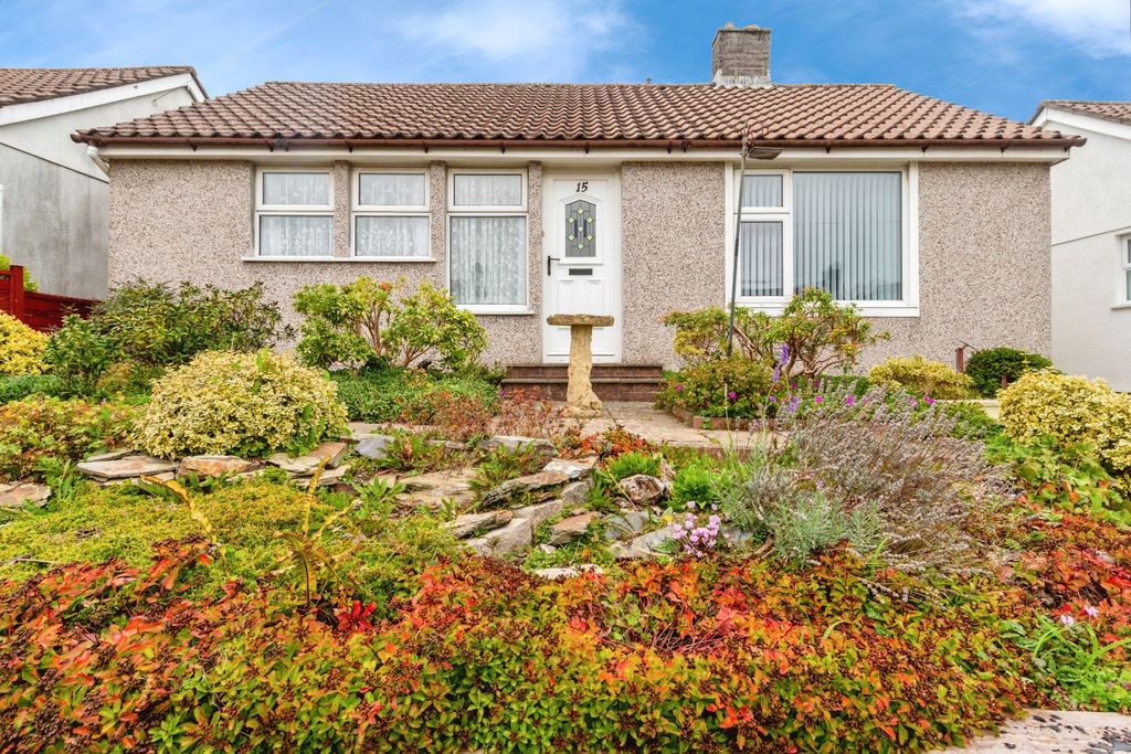 Property photo 2 of 19