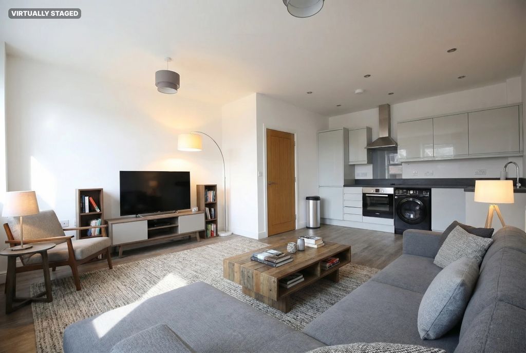 Property photo 2 of 13 Virtual Staging-9