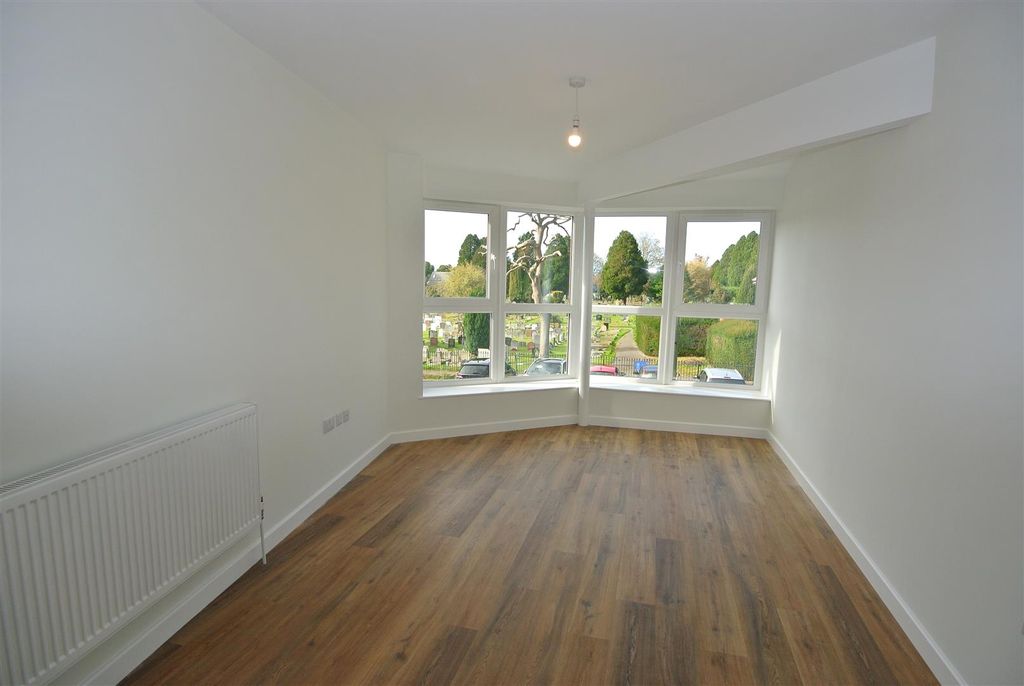 Property photo 1 of 9 Lounge Area.Jpg