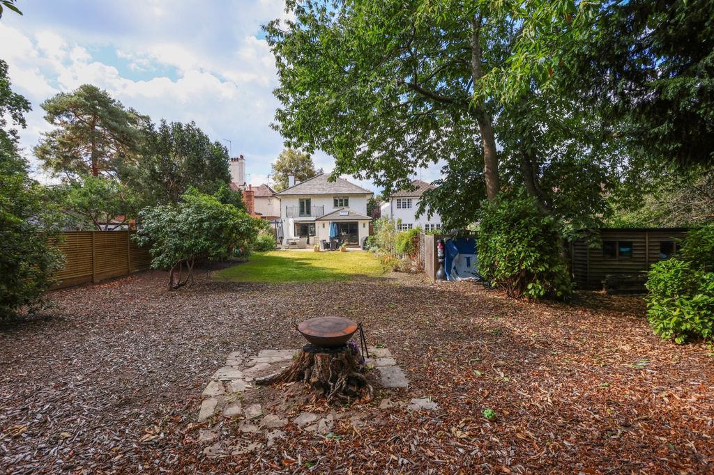 Property photo 2 of 28 Picture No. 05