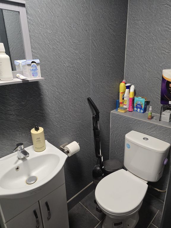Property photo 2 of 7