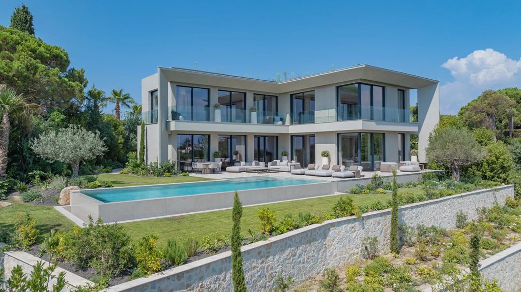 Property photo 1 of 19 Super Cannes - Spectacular New Villa - Sea View