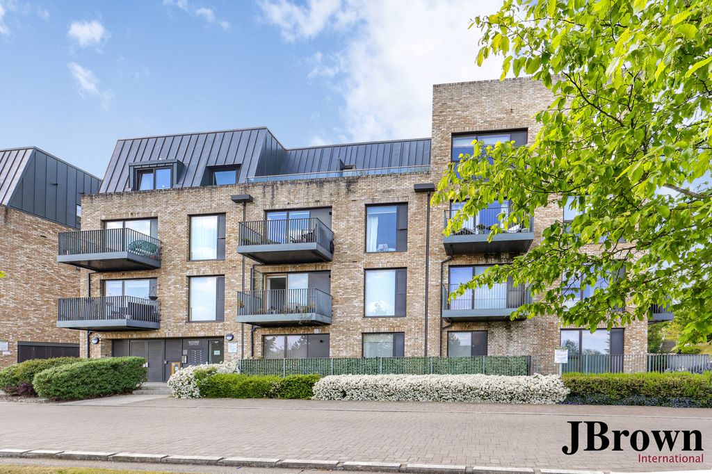 Property photo 2 of 22