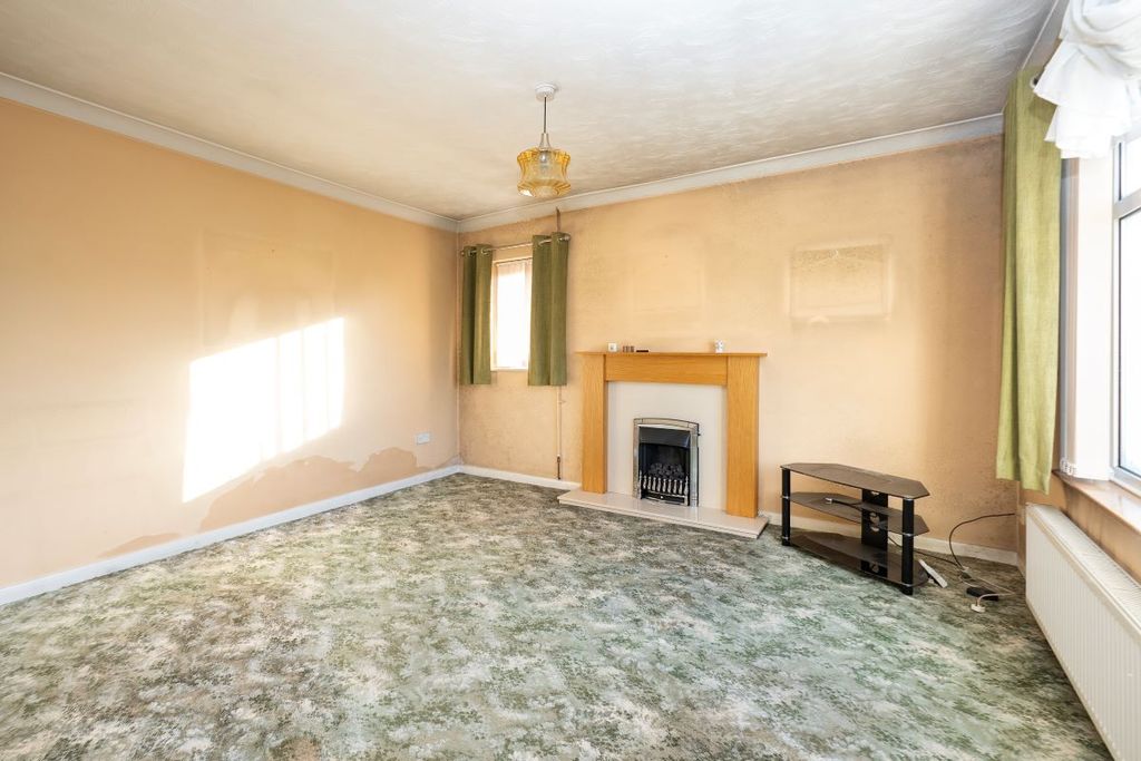 Property photo 3 of 10 Image 3