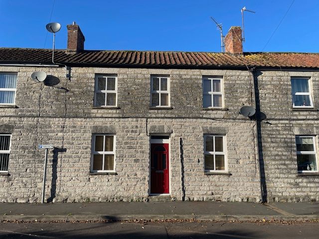 Property photo 1 of 11