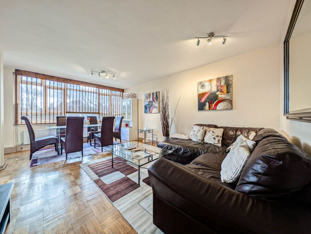 Property photo 2 of 19