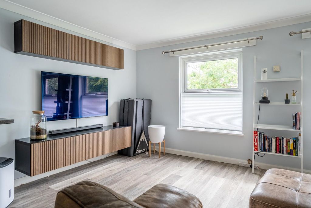 Property photo 3 of 11 Mh-3.Jpg