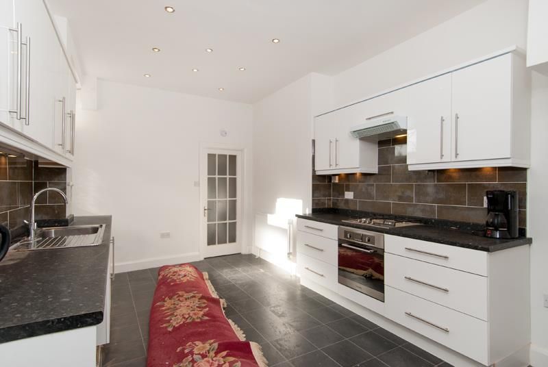 Property photo 2 of 6 Honeybourne Road 5 Gf Kitchen Low_ (11).Jpg