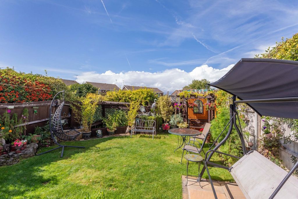 Property photo 2 of 9