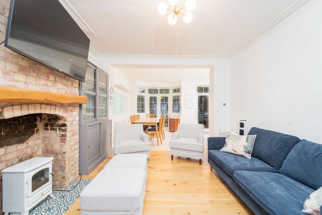 Property photo 2 of 15 Mba00753-Edit