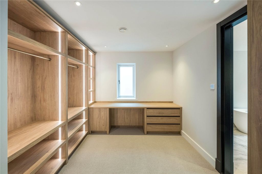 Additional image 10 of 6 bed detached house to rentOakhill Road, Sevenoaks, Kent TN13